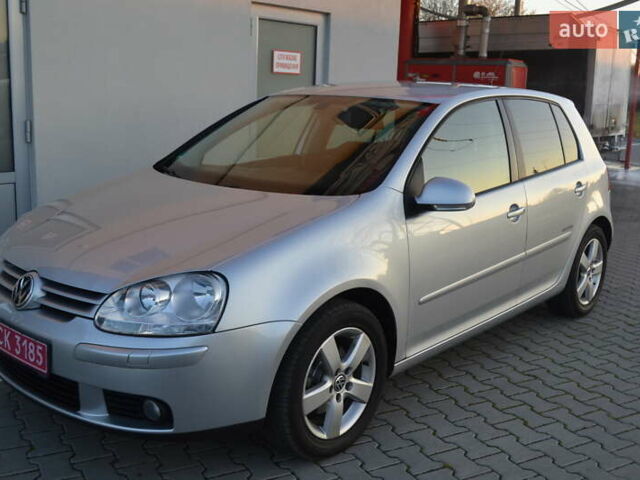 Сірий Фольксваген Гольф, об'ємом двигуна 1.6 л та пробігом 162 тис. км за 7200 $, фото 1 на Automoto.ua