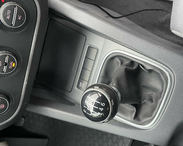 Серый Фольксваген Гольф, объемом двигателя 1.97 л и пробегом 261 тыс. км за 7700 $, фото 20 на Automoto.ua