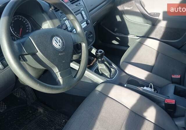 Сірий Фольксваген Гольф, об'ємом двигуна 1.6 л та пробігом 281 тис. км за 6250 $, фото 10 на Automoto.ua