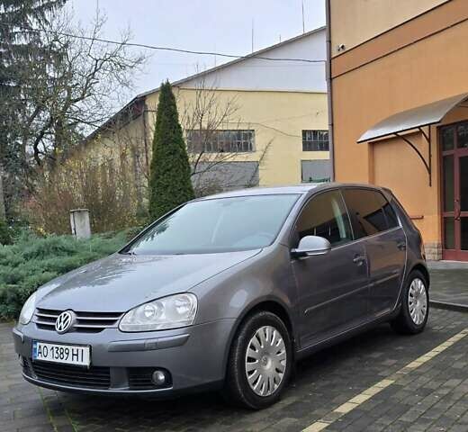 Серый Фольксваген Гольф, объемом двигателя 1.6 л и пробегом 299 тыс. км за 6390 $, фото 2 на Automoto.ua