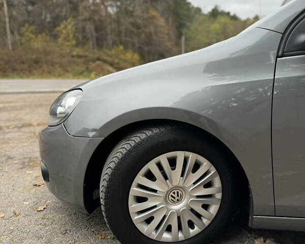 Серый Фольксваген Гольф, объемом двигателя 1.4 л и пробегом 217 тыс. км за 6300 $, фото 6 на Automoto.ua