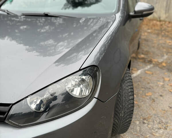 Серый Фольксваген Гольф, объемом двигателя 1.4 л и пробегом 217 тыс. км за 6300 $, фото 5 на Automoto.ua