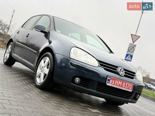 Серый Фольксваген Гольф, объемом двигателя 1.6 л и пробегом 227 тыс. км за 6300 $, фото 16 на Automoto.ua