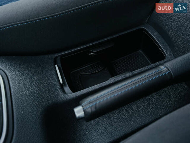 Сірий Фольксваген Гольф, об'ємом двигуна 1.6 л та пробігом 170 тис. км за 6600 $, фото 56 на Automoto.ua