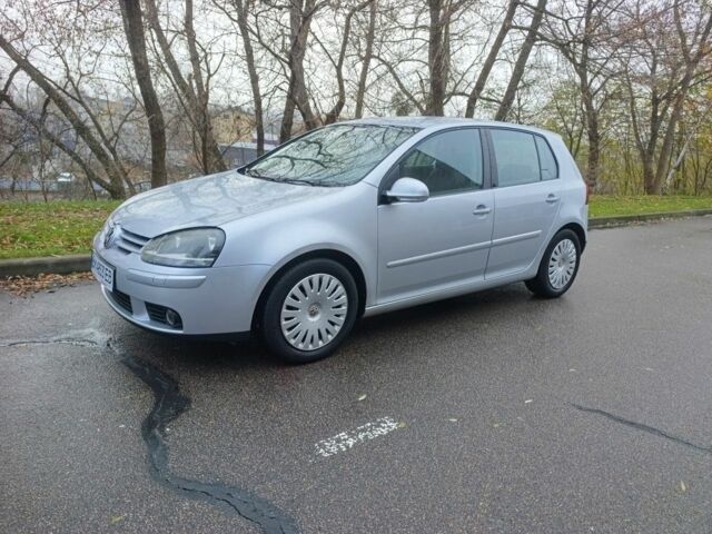 Серый Фольксваген Гольф, объемом двигателя 1.6 л и пробегом 280 тыс. км за 6500 $, фото 1 на Automoto.ua