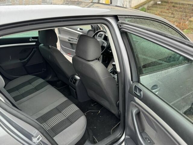 Сірий Фольксваген Гольф, об'ємом двигуна 1.9 л та пробігом 300 тис. км за 3500 $, фото 15 на Automoto.ua