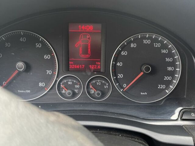 Фольксваген Гольф 2008 в Тернополе на Automoto.ua Серый Фольксваген Гольф, объемом двигателя 1.4 л и пробегом 325 тыс. км за 5200 $, фото 10 на Automoto.ua