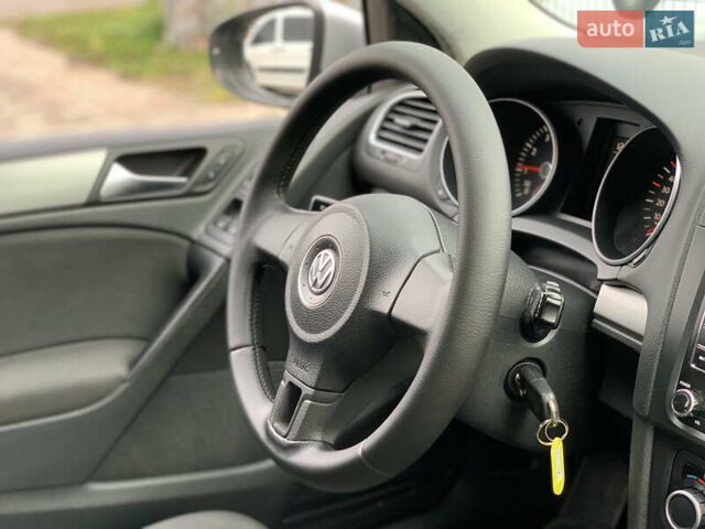 Серый Фольксваген Гольф, объемом двигателя 1.4 л и пробегом 228 тыс. км за 6899 $, фото 32 на Automoto.ua