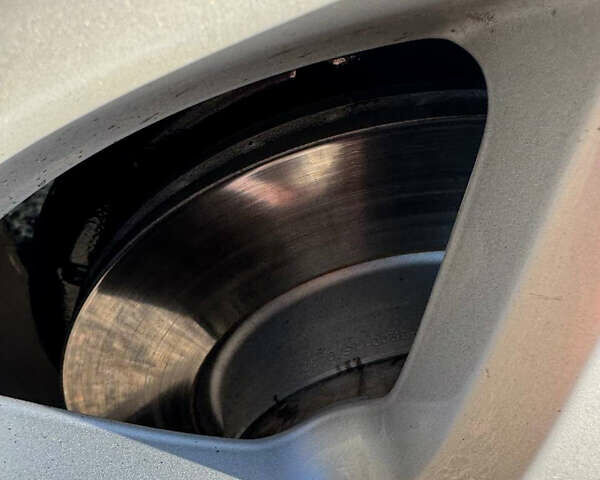 Сірий Фольксваген Гольф, об'ємом двигуна 1.6 л та пробігом 250 тис. км за 6799 $, фото 42 на Automoto.ua