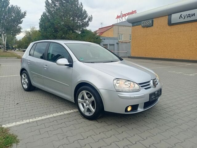 Серый Фольксваген Гольф, объемом двигателя 1.6 л и пробегом 240 тыс. км за 6500 $, фото 1 на Automoto.ua