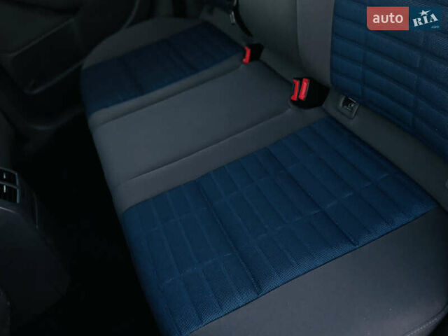 Сірий Фольксваген Гольф, об'ємом двигуна 1.6 л та пробігом 170 тис. км за 6600 $, фото 66 на Automoto.ua