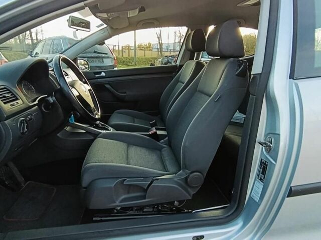 Серый Фольксваген Гольф, объемом двигателя 1.9 л и пробегом 224 тыс. км за 2355 $, фото 3 на Automoto.ua