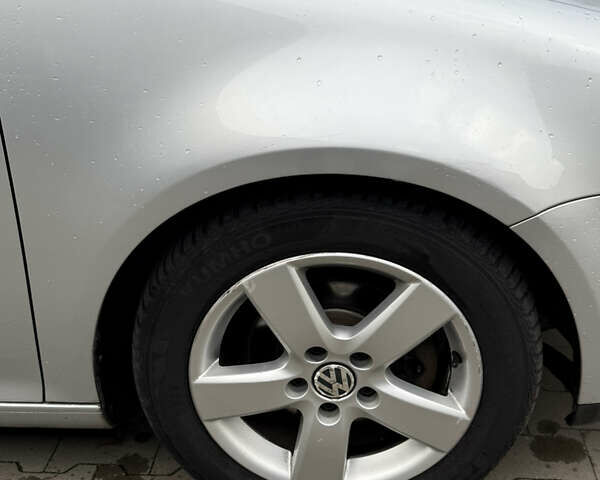 Серый Фольксваген Гольф, объемом двигателя 1.4 л и пробегом 251 тыс. км за 6450 $, фото 16 на Automoto.ua