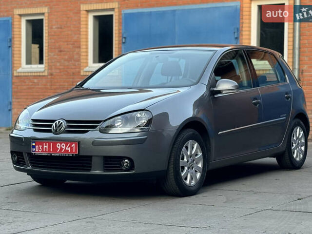 Серый Фольксваген Гольф, объемом двигателя 1.6 л и пробегом 232 тыс. км за 6799 $, фото 1 на Automoto.ua