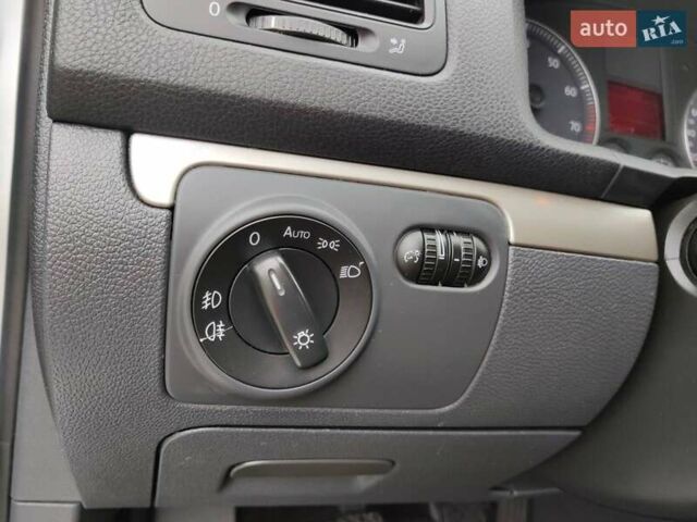 Серый Фольксваген Гольф, объемом двигателя 0 л и пробегом 248 тыс. км за 6500 $, фото 13 на Automoto.ua