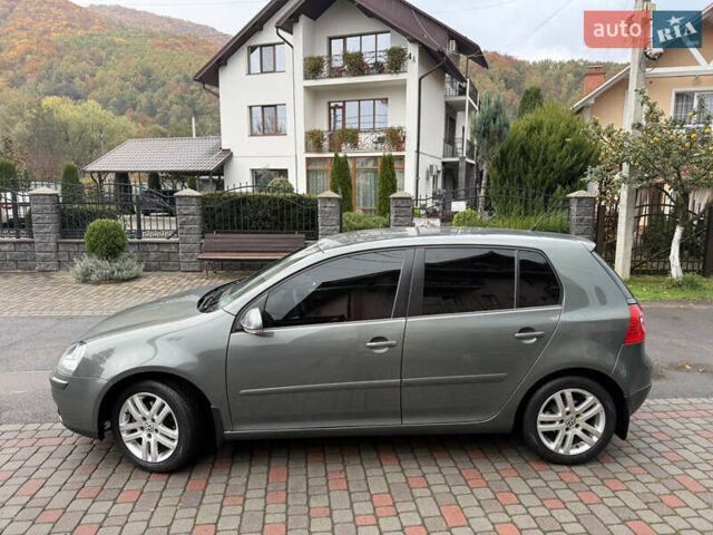 Серый Фольксваген Гольф, объемом двигателя 1.39 л и пробегом 275 тыс. км за 6250 $, фото 18 на Automoto.ua