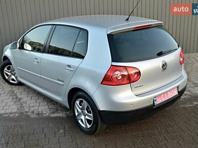 Сірий Фольксваген Гольф, об'ємом двигуна 1.6 л та пробігом 200 тис. км за 5790 $, фото 27 на Automoto.ua