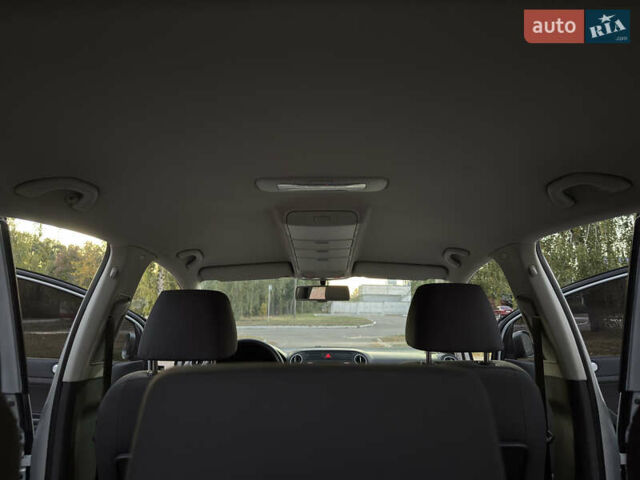 Серый Фольксваген Гольф, объемом двигателя 1.6 л и пробегом 248 тыс. км за 7200 $, фото 39 на Automoto.ua