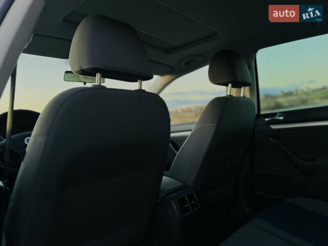 Сірий Фольксваген Гольф, об'ємом двигуна 1.6 л та пробігом 170 тис. км за 6600 $, фото 63 на Automoto.ua