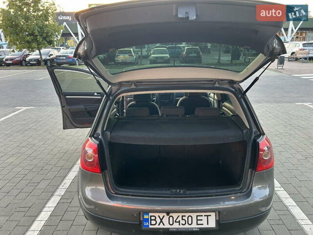 Сірий Фольксваген Гольф, об'ємом двигуна 1.39 л та пробігом 241 тис. км за 6199 $, фото 13 на Automoto.ua