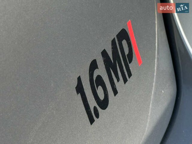 Сірий Фольксваген Гольф, об'ємом двигуна 1.6 л та пробігом 170 тис. км за 6600 $, фото 19 на Automoto.ua