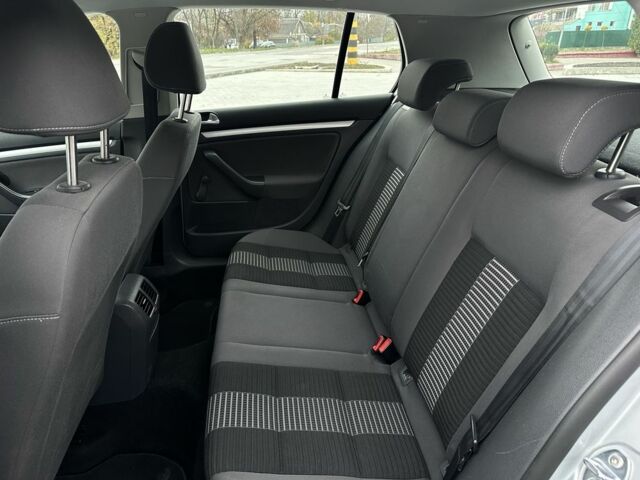 Сірий Фольксваген Гольф, об'ємом двигуна 1.4 л та пробігом 249 тис. км за 5900 $, фото 6 на Automoto.ua