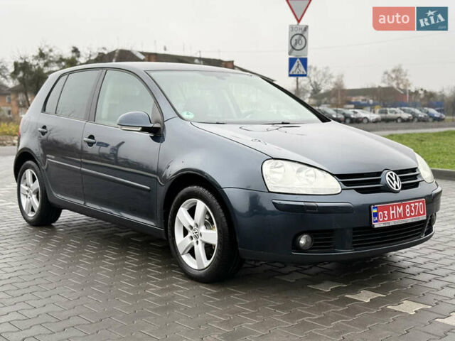 Серый Фольксваген Гольф, объемом двигателя 1.6 л и пробегом 227 тыс. км за 6300 $, фото 11 на Automoto.ua
