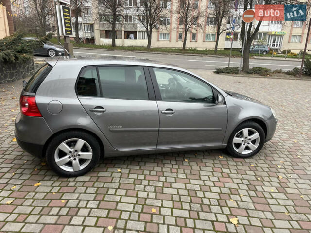 Серый Фольксваген Гольф, объемом двигателя 1.6 л и пробегом 177 тыс. км за 6850 $, фото 8 на Automoto.ua