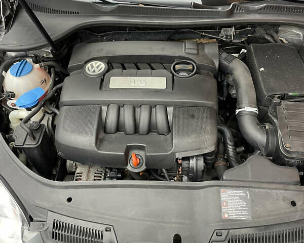 Серый Фольксваген Гольф, объемом двигателя 1.6 л и пробегом 177 тыс. км за 6850 $, фото 19 на Automoto.ua