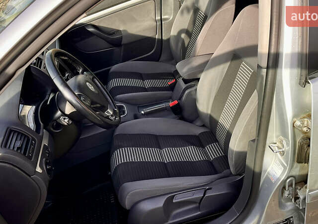 Серый Фольксваген Гольф, объемом двигателя 1.4 л и пробегом 217 тыс. км за 5649 $, фото 6 на Automoto.ua