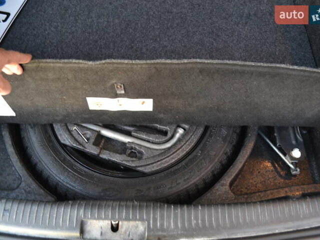 Сірий Фольксваген Гольф, об'ємом двигуна 1.6 л та пробігом 162 тис. км за 7200 $, фото 23 на Automoto.ua