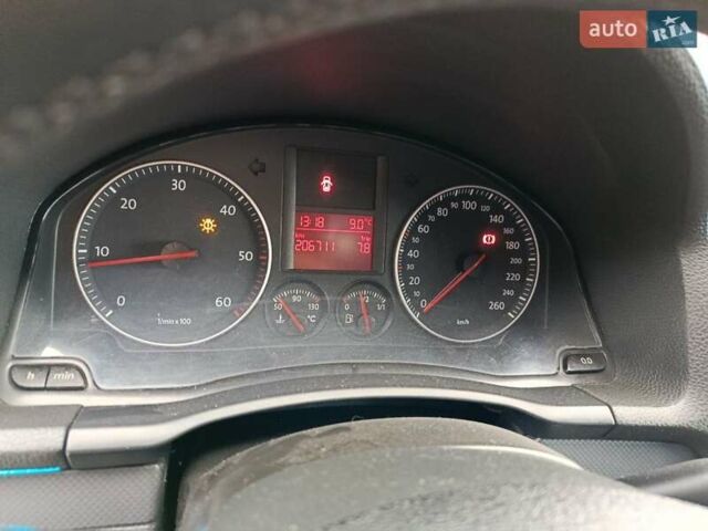 Серый Фольксваген Гольф, объемом двигателя 1.9 л и пробегом 210 тыс. км за 6000 $, фото 10 на Automoto.ua