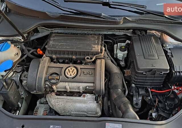 Сірий Фольксваген Гольф, об'ємом двигуна 1.39 л та пробігом 240 тис. км за 6500 $, фото 24 на Automoto.ua