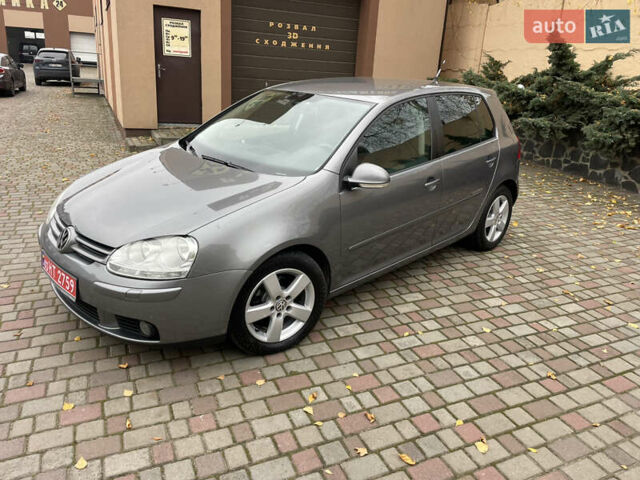 Серый Фольксваген Гольф, объемом двигателя 1.6 л и пробегом 177 тыс. км за 6850 $, фото 1 на Automoto.ua