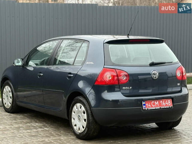 Сірий Фольксваген Гольф, об'ємом двигуна 1.6 л та пробігом 229 тис. км за 5555 $, фото 25 на Automoto.ua