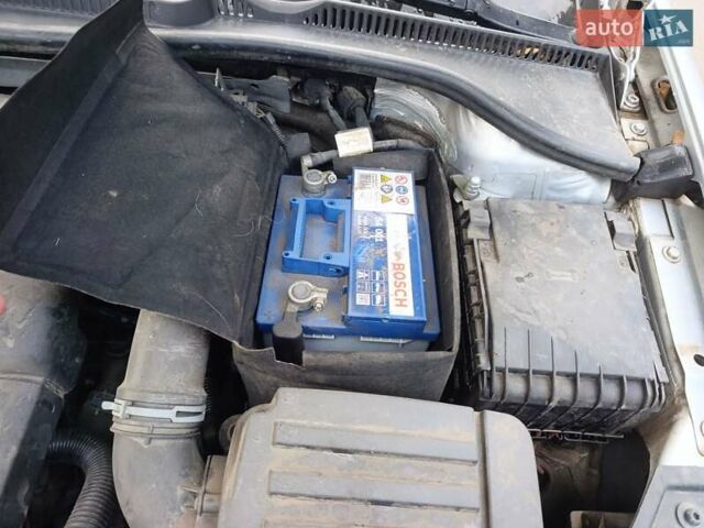 Серый Фольксваген Гольф, объемом двигателя 1.6 л и пробегом 280 тыс. км за 6500 $, фото 26 на Automoto.ua