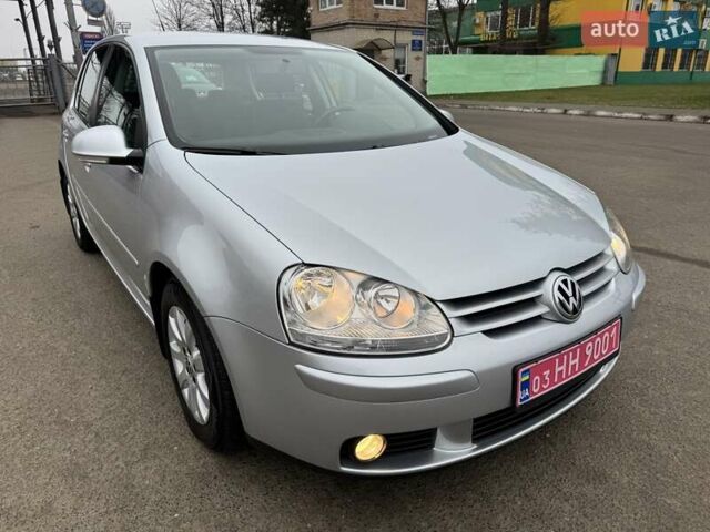 Серый Фольксваген Гольф, объемом двигателя 1.4 л и пробегом 233 тыс. км за 7500 $, фото 3 на Automoto.ua