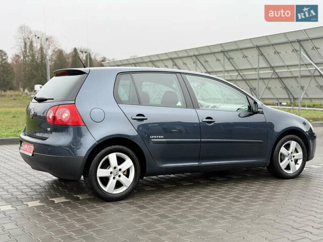 Серый Фольксваген Гольф, объемом двигателя 1.6 л и пробегом 227 тыс. км за 6300 $, фото 9 на Automoto.ua