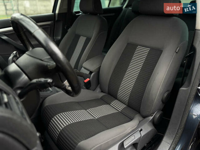 Сірий Фольксваген Гольф, об'ємом двигуна 1.4 л та пробігом 244 тис. км за 5999 $, фото 26 на Automoto.ua