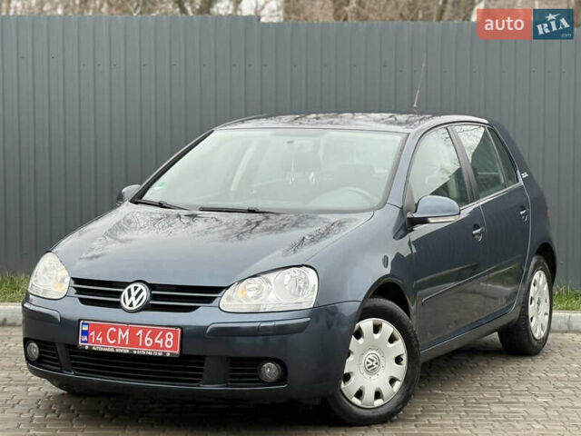 Сірий Фольксваген Гольф, об'ємом двигуна 1.6 л та пробігом 229 тис. км за 5555 $, фото 1 на Automoto.ua