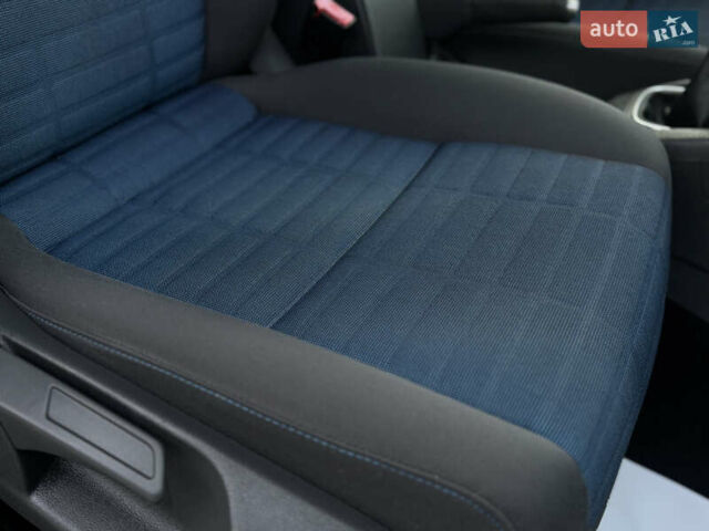 Серый Фольксваген Гольф, объемом двигателя 1.6 л и пробегом 170 тыс. км за 6600 $, фото 63 на Automoto.ua