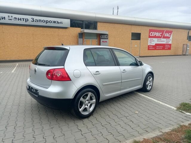 Серый Фольксваген Гольф, объемом двигателя 1.6 л и пробегом 240 тыс. км за 6500 $, фото 4 на Automoto.ua