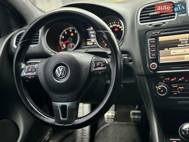 Фольксваген Гольф 2008 у Мукачеве на Automoto.ua Сірий Фольксваген Гольф, об'ємом двигуна 1.39 л та пробігом 238 тис. км за 8650 $, фото 28 на Automoto.ua