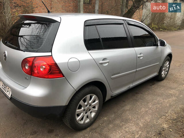 Серый Фольксваген Гольф, объемом двигателя 1.6 л и пробегом 284 тыс. км за 5100 $, фото 5 на Automoto.ua