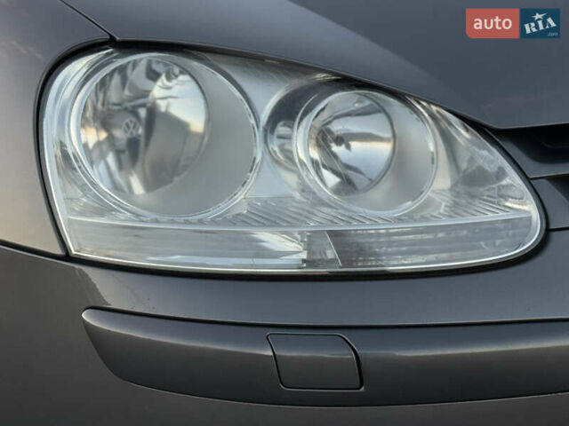 Сірий Фольксваген Гольф, об'ємом двигуна 1.6 л та пробігом 170 тис. км за 6600 $, фото 11 на Automoto.ua