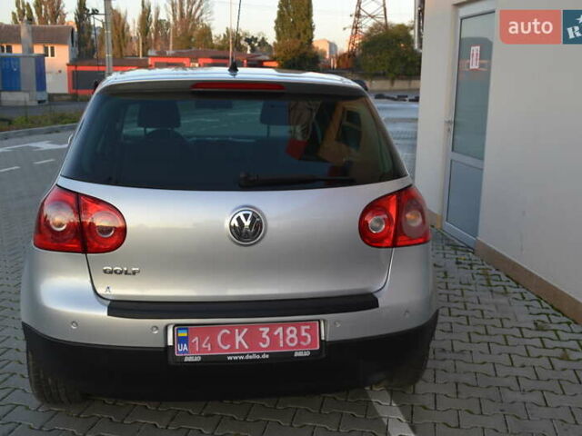 Сірий Фольксваген Гольф, об'ємом двигуна 1.6 л та пробігом 162 тис. км за 7200 $, фото 6 на Automoto.ua