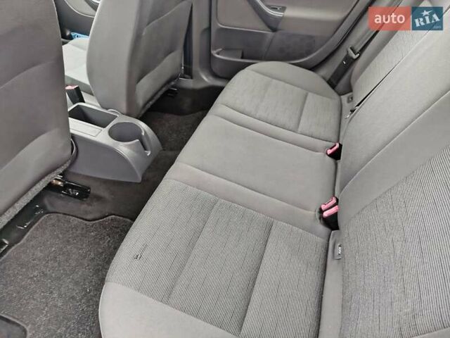 Серый Фольксваген Гольф, объемом двигателя 1.4 л и пробегом 201 тыс. км за 6900 $, фото 18 на Automoto.ua