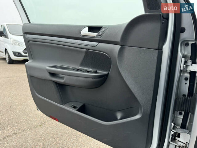 Сірий Фольксваген Гольф, об'ємом двигуна 1.4 л та пробігом 217 тис. км за 7800 $, фото 57 на Automoto.ua