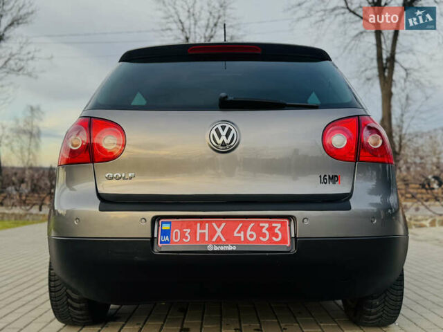 Серый Фольксваген Гольф, объемом двигателя 1.6 л и пробегом 170 тыс. км за 6600 $, фото 30 на Automoto.ua