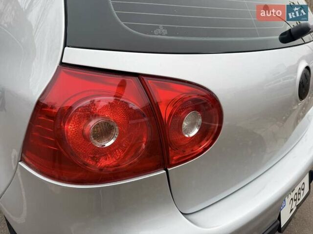 Серый Фольксваген Гольф, объемом двигателя 2.5 л и пробегом 247 тыс. км за 5700 $, фото 15 на Automoto.ua